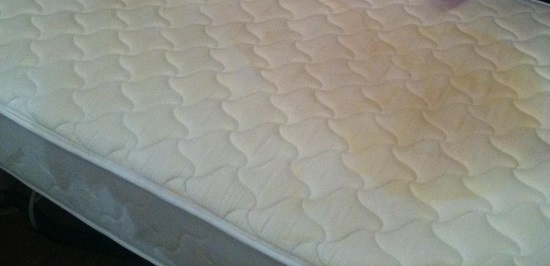 How to Remove Sweat Stains from Mattress
